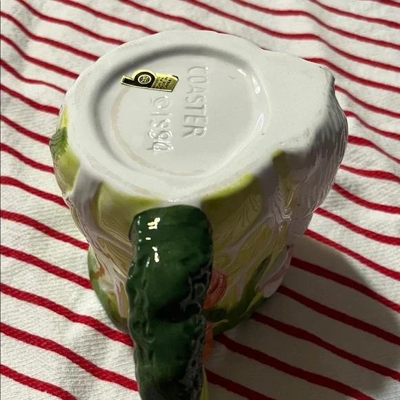 Ceramic Bunny Accent Coffee Mug - White & Green - Picture 4 of 5